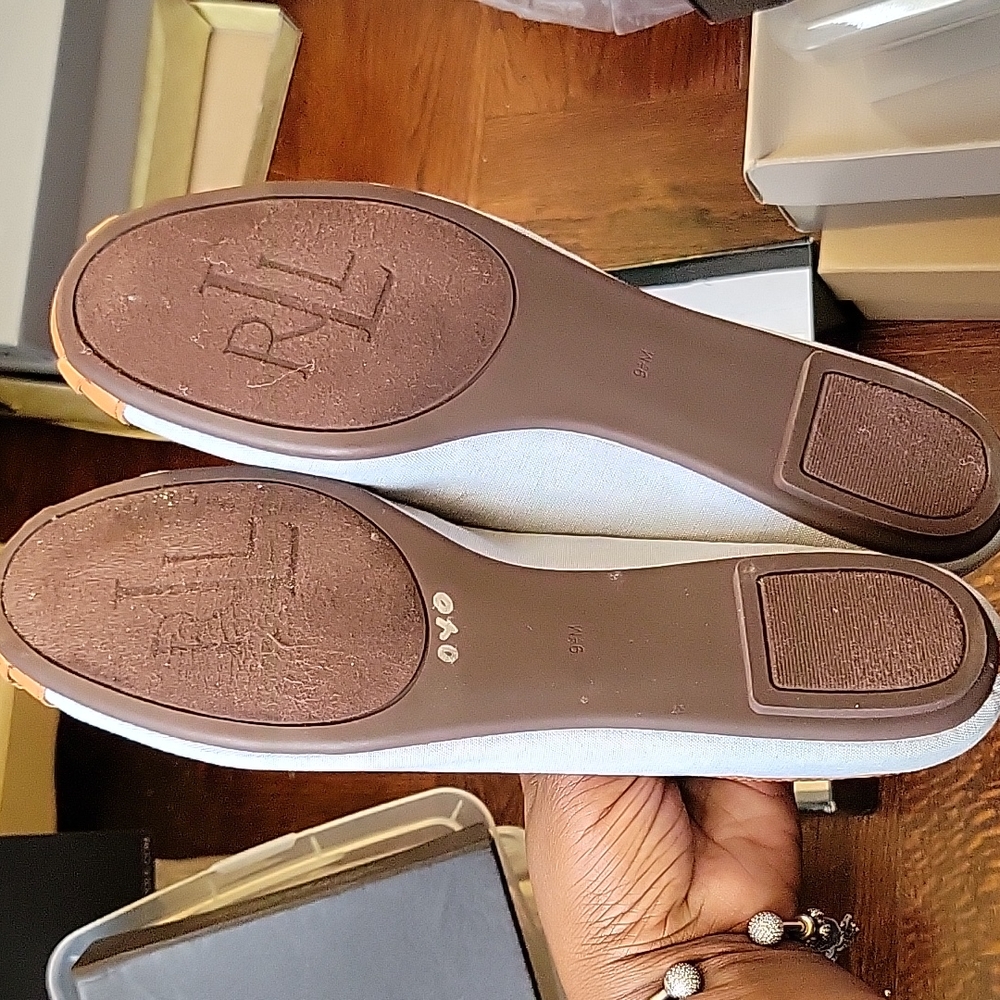 Lauren Ralph Lauren Flats - Picture 4 of 6